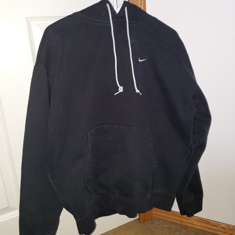 Nike Solo Swoosh Men's Fleece Hoodie, size M, Black